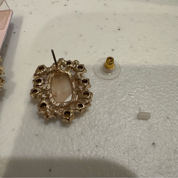 NWT Rachel Parcell Earrings gold tone rectangle peach crystal & clear rhinestone - Picture 8 of 9